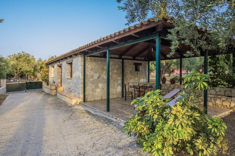 Porto Giardino Apartments Psarou  Экстерьер фото