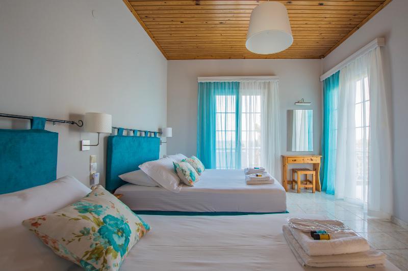 Porto Giardino Apartments Psarou  Экстерьер фото